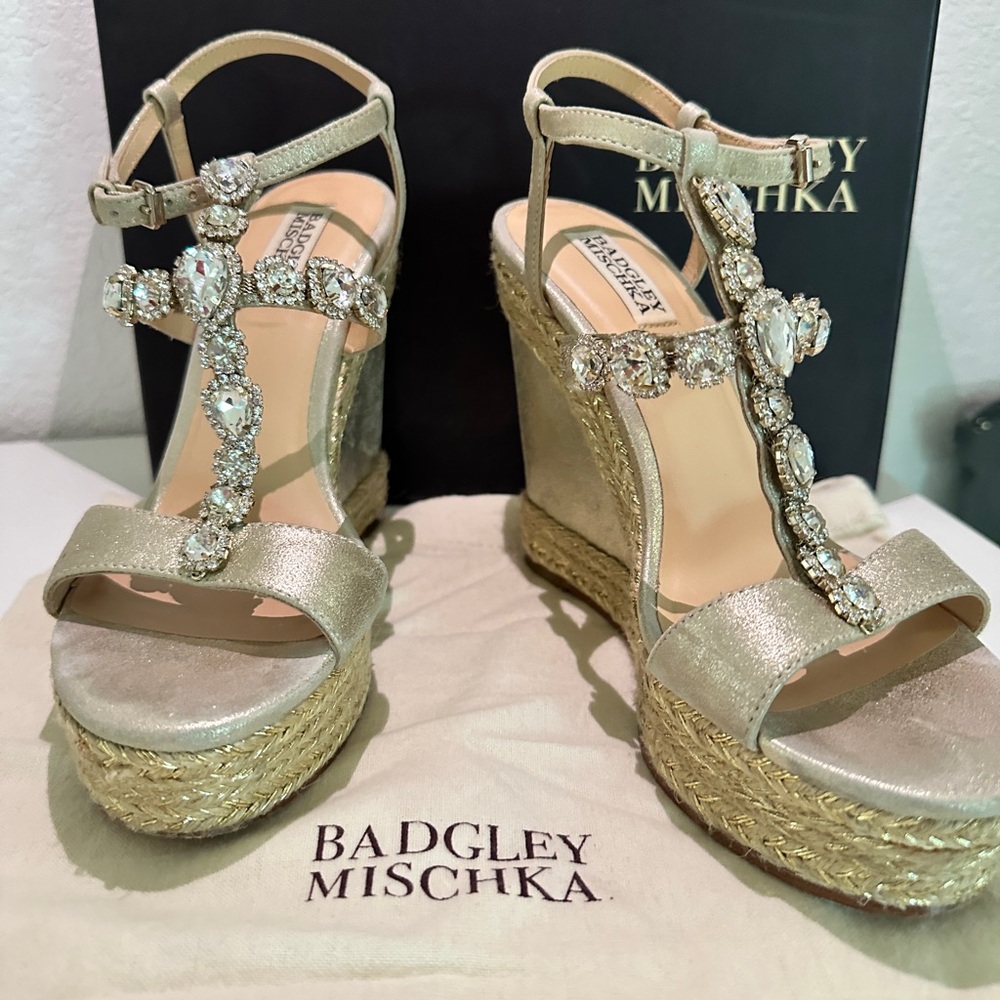 Size 8 Bartley Mischka Wedges